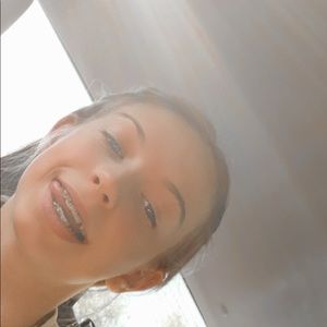 Meet your Posher, Ivy